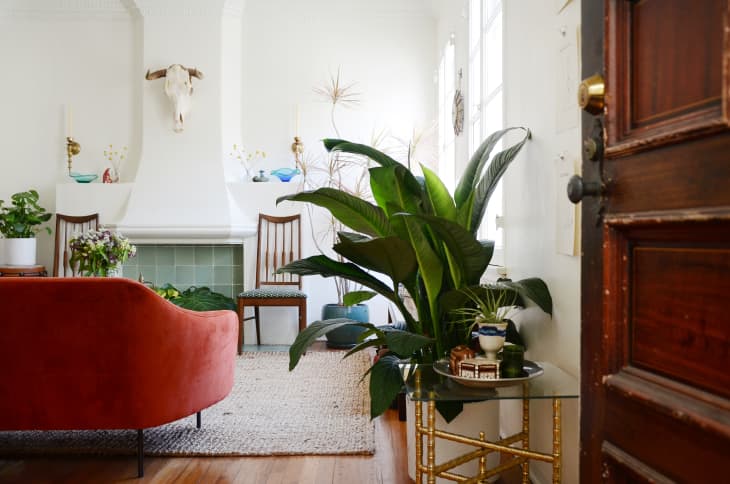 House Tour: An LA Apartment with Old-World Charm | Apartment Therapy